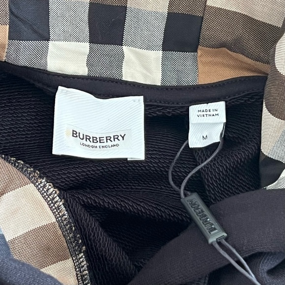 Burberry Crop Hoodie in Black - Picture 5 of 8